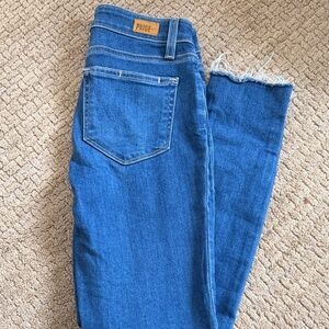 PAIGE Women's Kyle Crop Blue Jeans